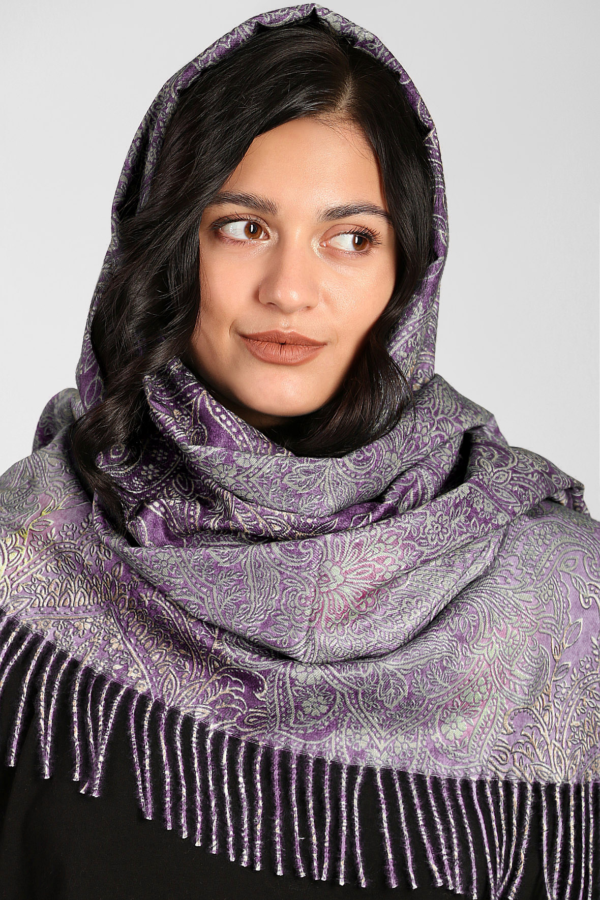 

Палантин 3876.С2